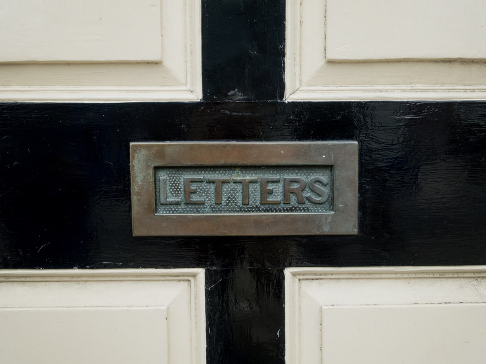Email lettre courrier réputation
