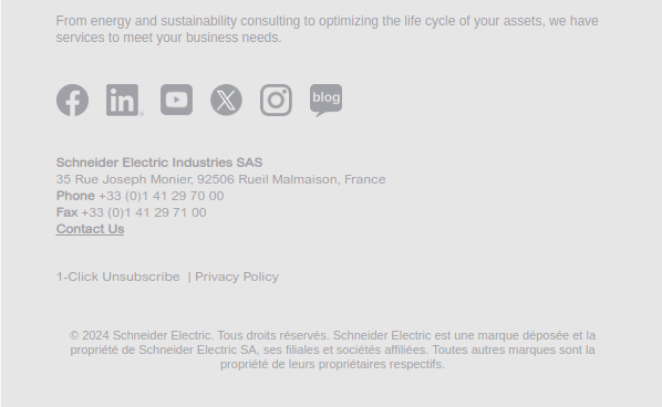 un footer ton sur ton en gris avec une taille de police de 11px, autant ne pas le mettre
